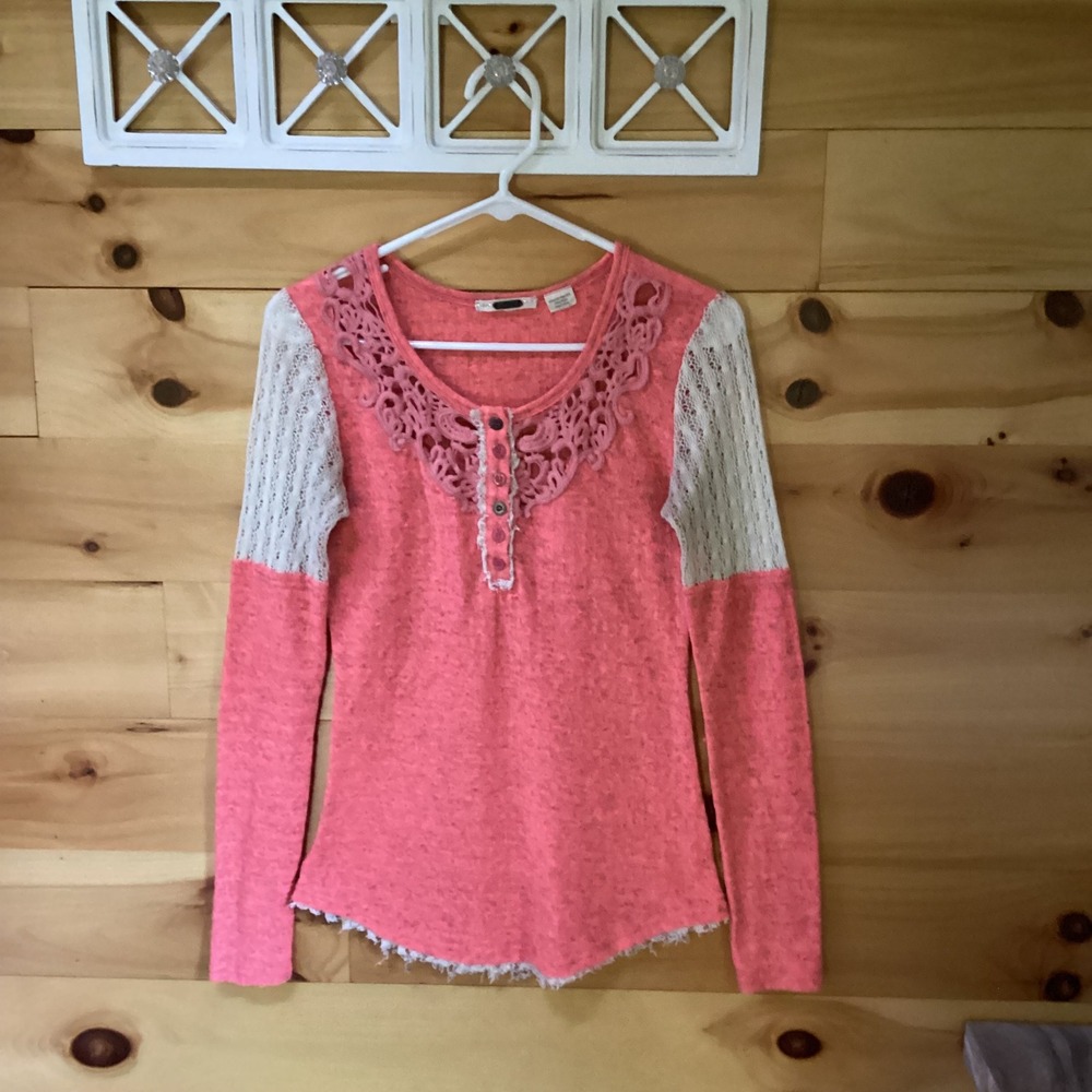 Miss Me Womens Coral Pink Crochet Lace Henley Top Long Sleeve Boho Burnout S